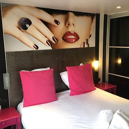 The Element Hotel Paris Exterior photo