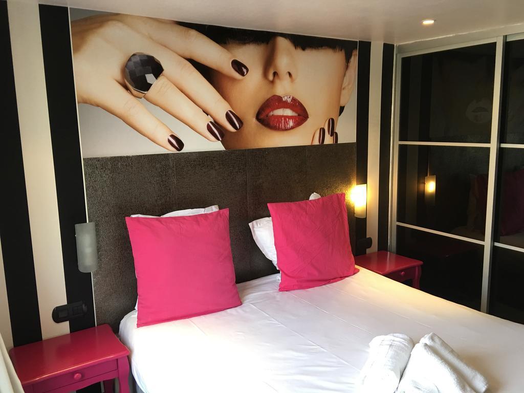 The Element Hotel Paris Exterior photo