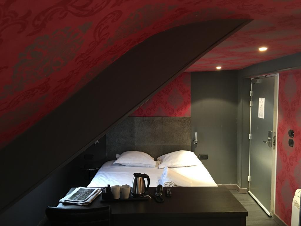 The Element Hotel Paris Exterior photo