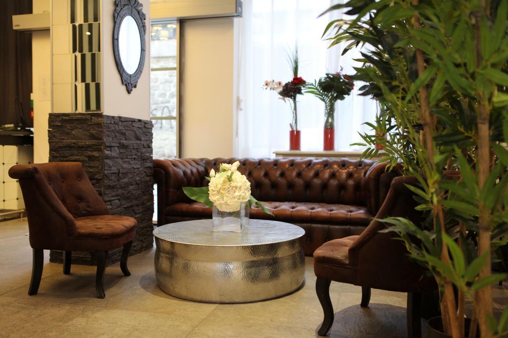 The Element Hotel Paris Exterior photo
